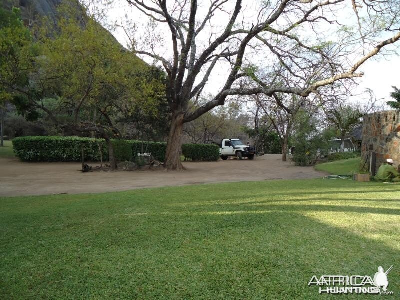 The grounds around the lodge at Touch Africa Safaris