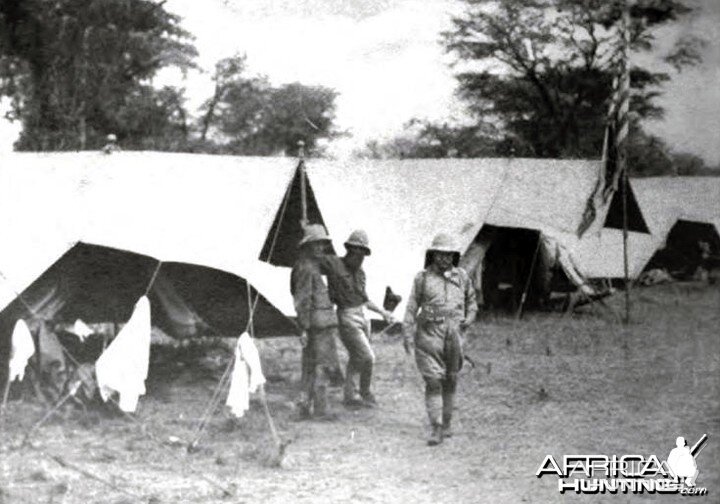 Theodore Roosevelt Rhino camp, lado Enclave