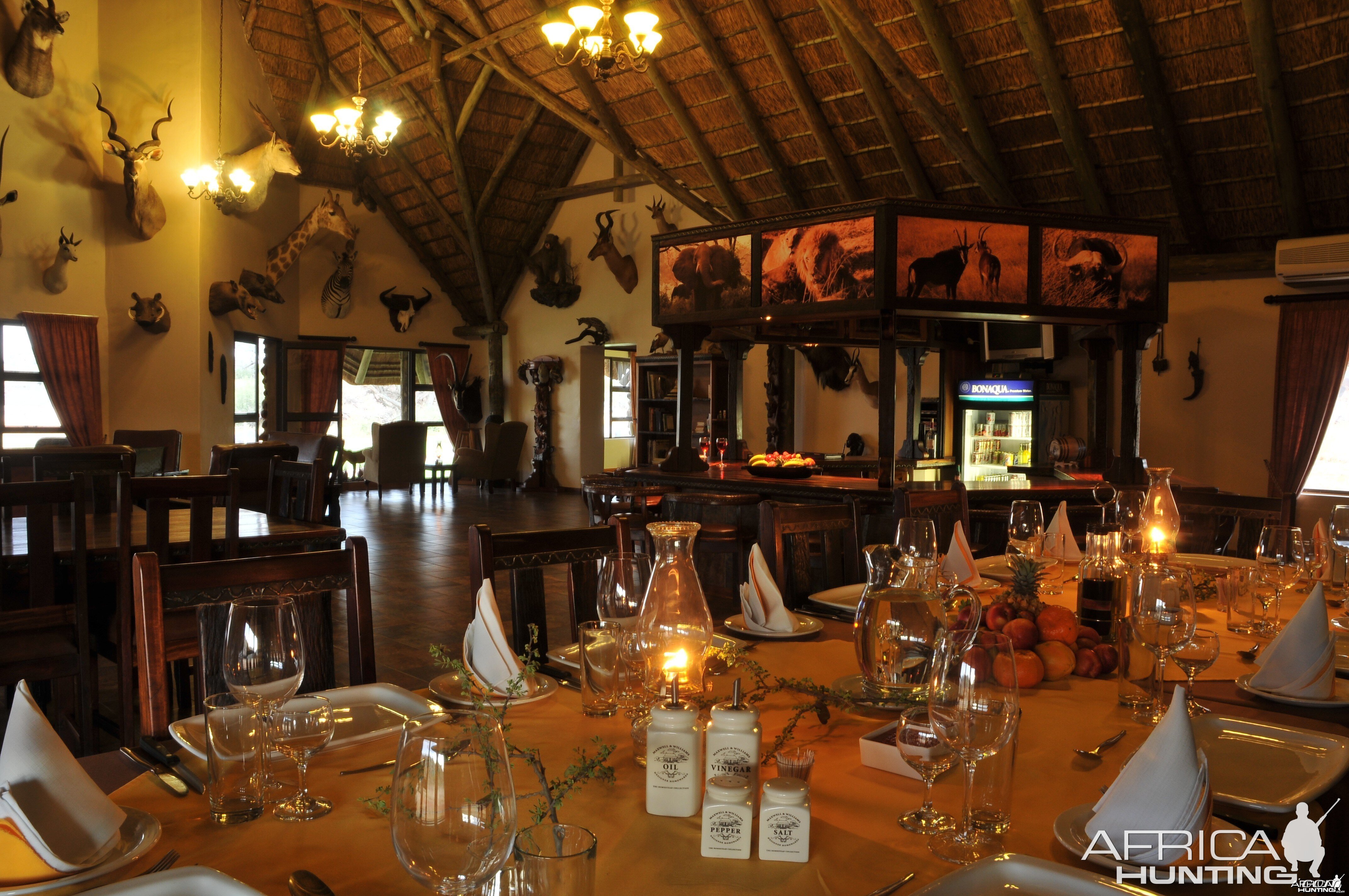 Wag n Bietjie Lodge - Wintershoek Johnny Vivier Safaris in South Africa