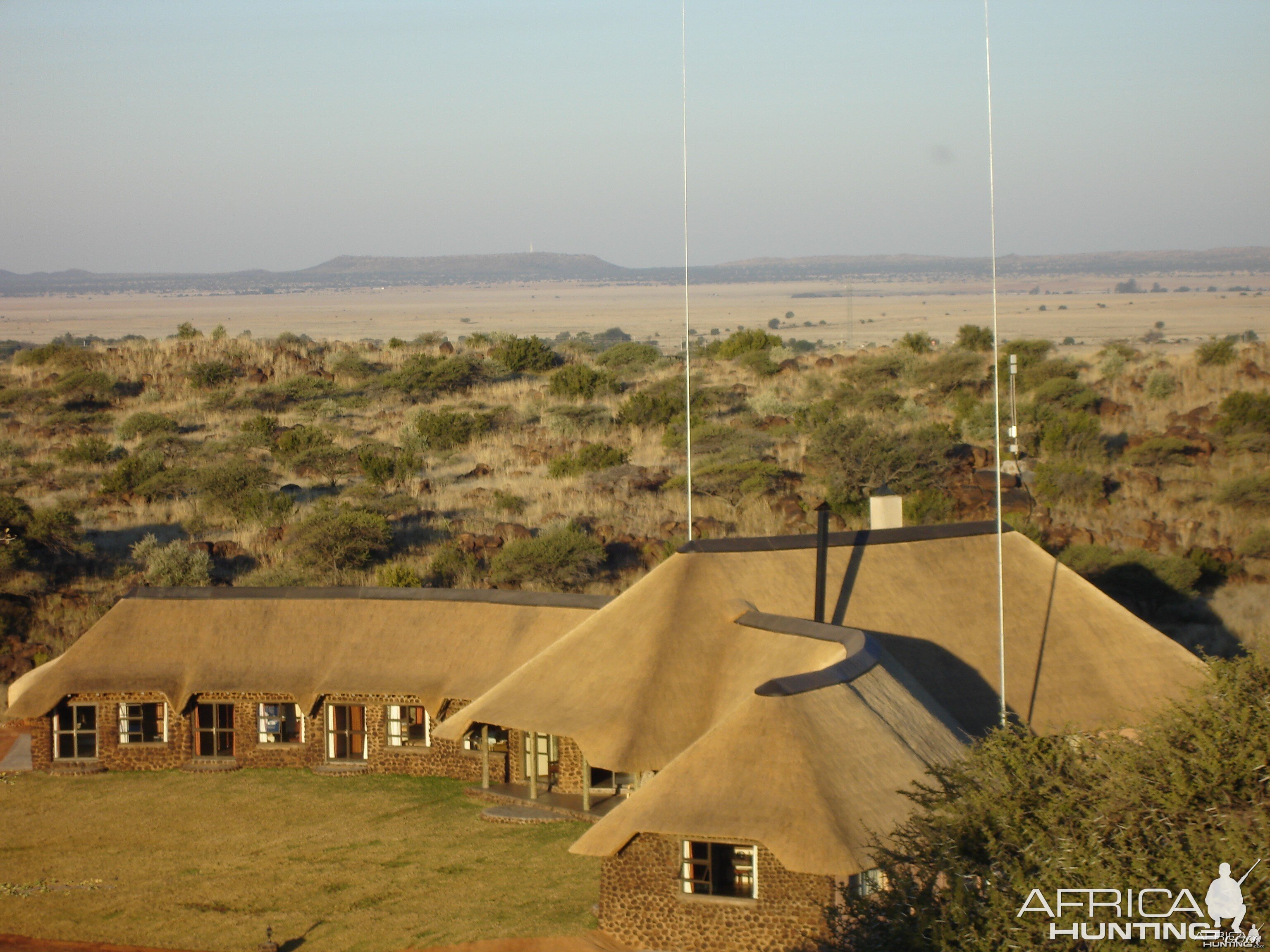 Wag n Bietjie Lodge - Wintershoek Johnny Vivier Safaris in South Africa