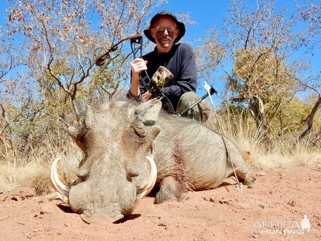 Warthog Bowhunting