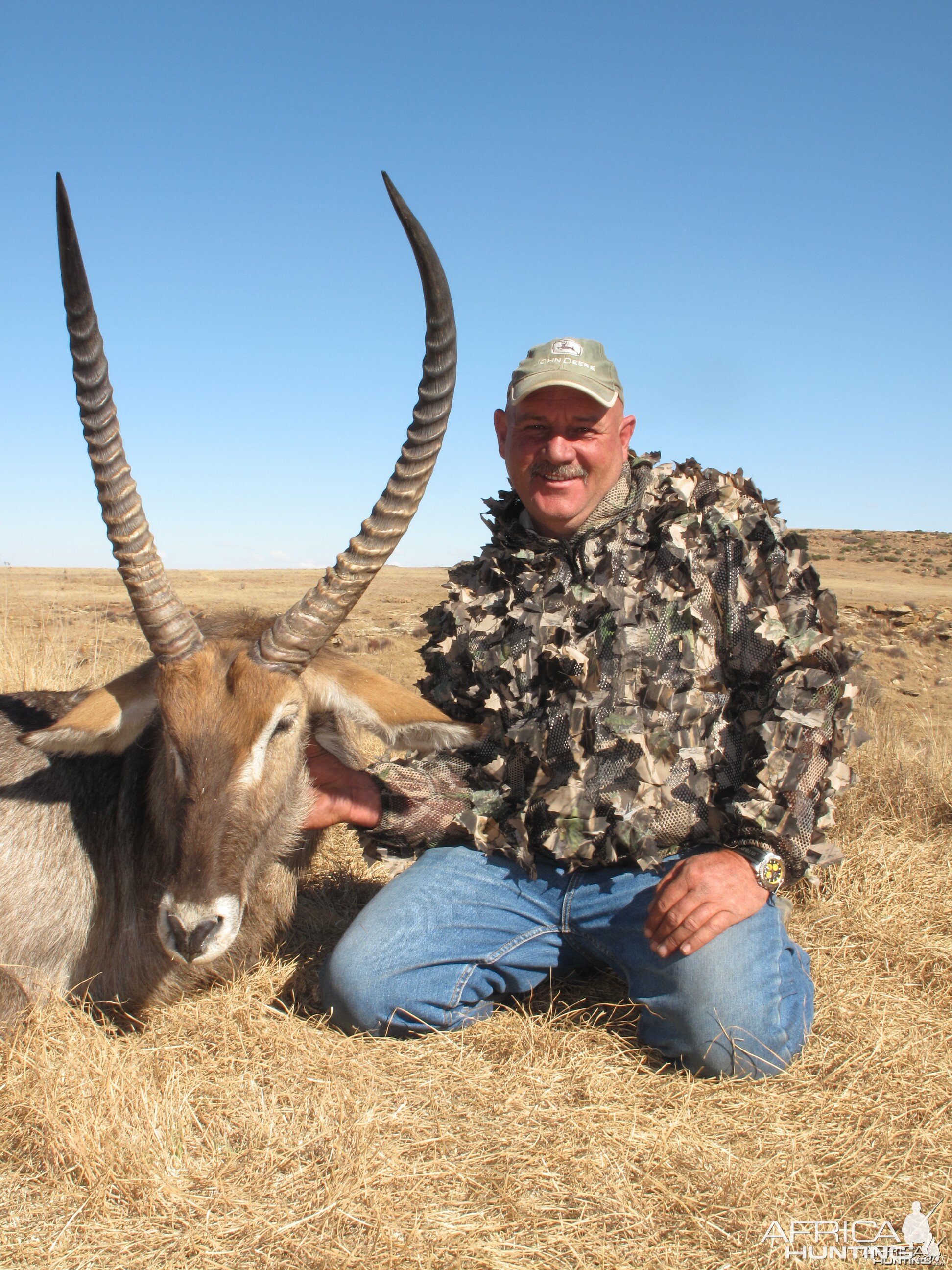 Waterbuck 28+ with bow, Hunting with Clients