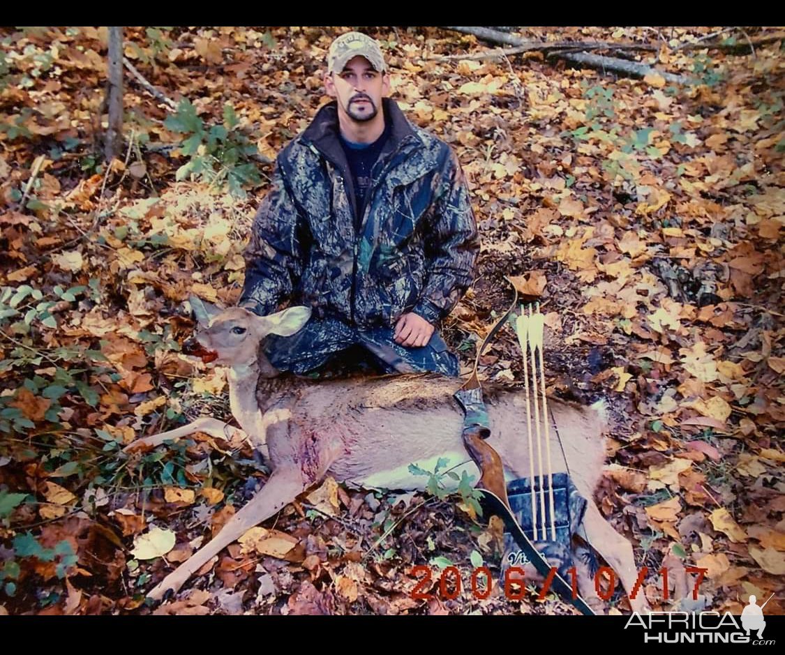 Whitetail Doe Bow Hunt