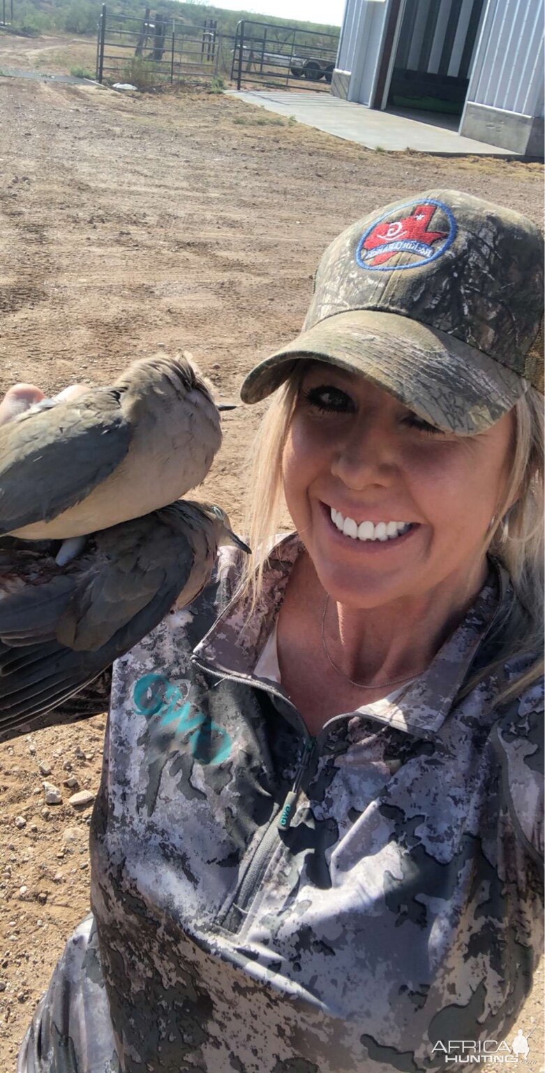 Wingshooting Doves in Texas USA