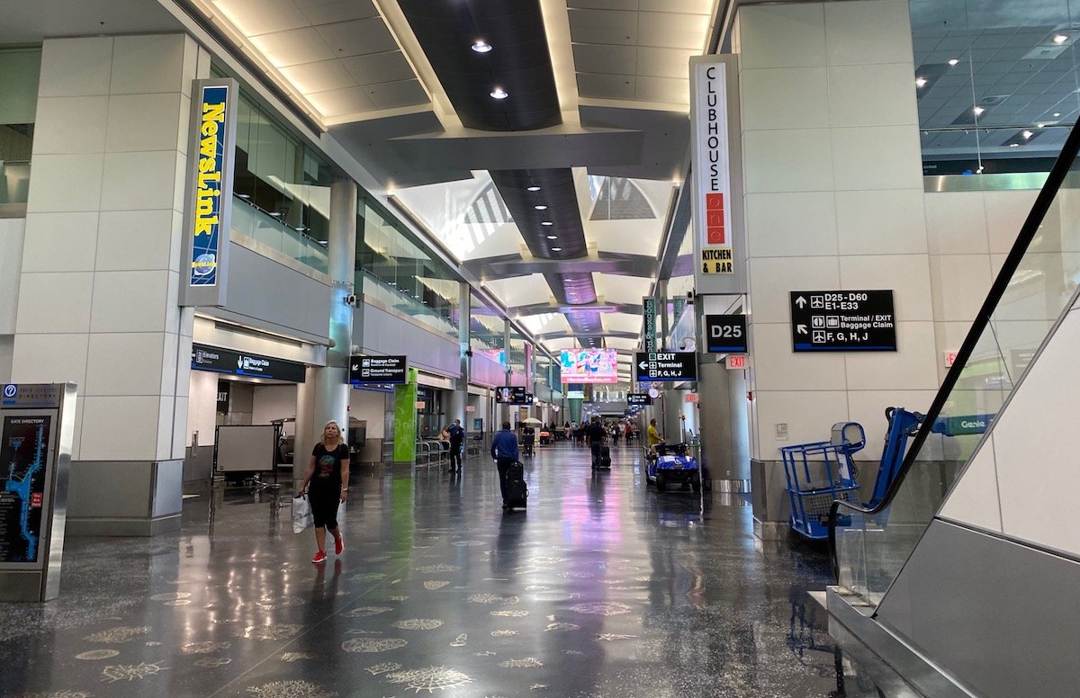 miami-airport.jpeg