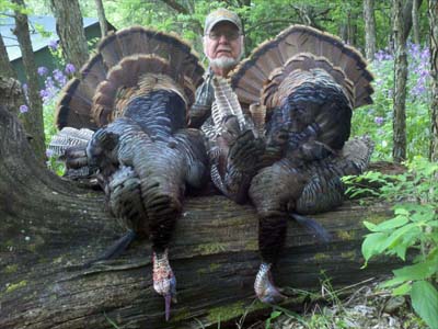 trophy-turkey-hunting_zpse4e8813d.jpg