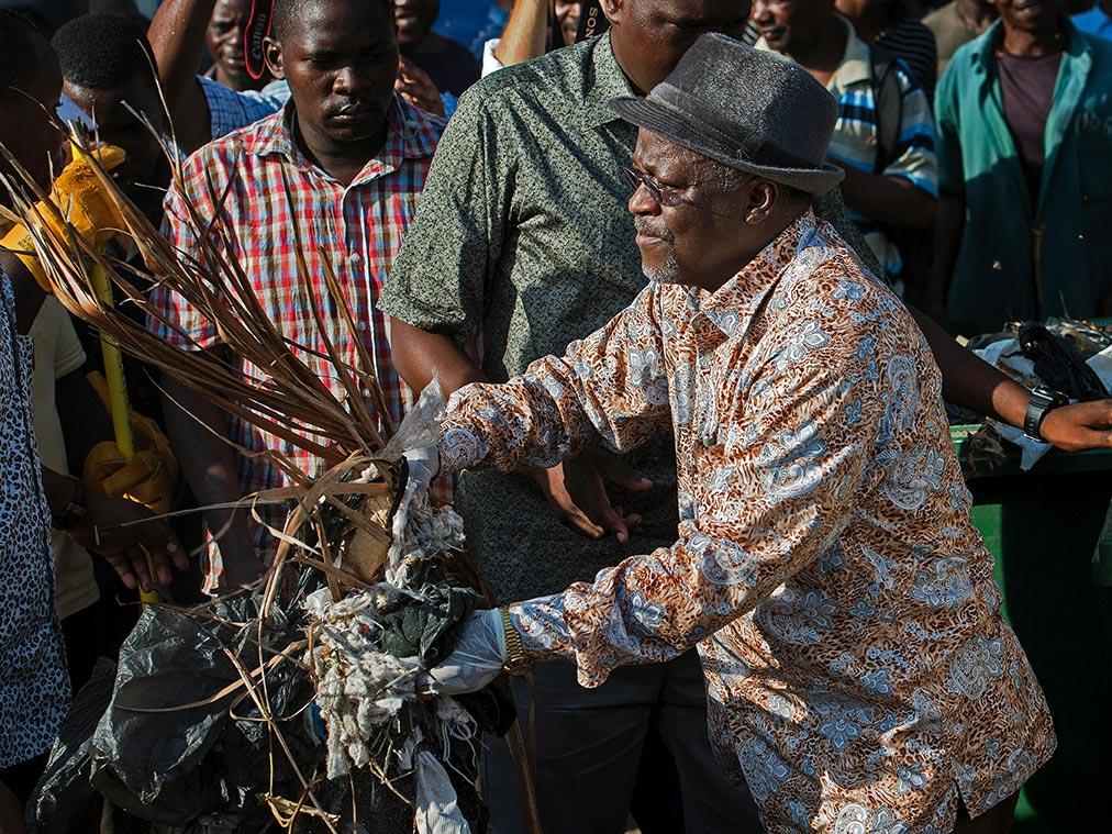 john-magufuli-rubbish.jpg