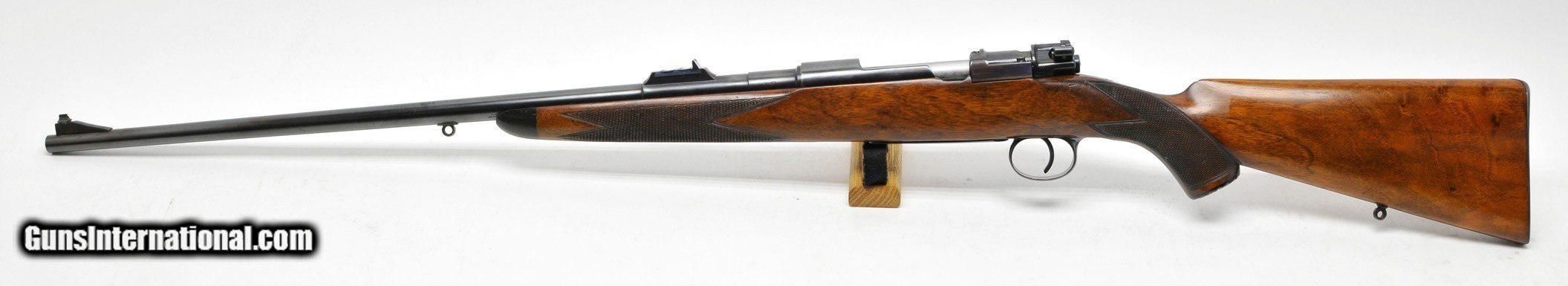 www.gunsinternational.com