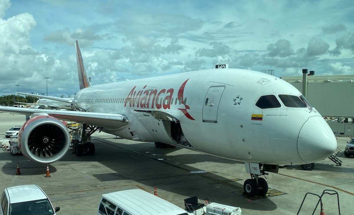 Avianca-787-8.jpg